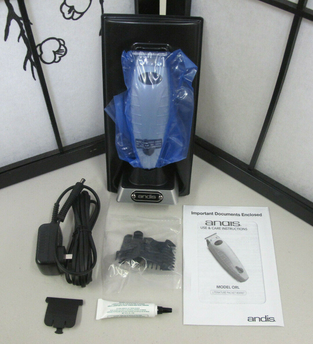 Andis 74000 Professional Cordless T-Outliner Beard/Hair Trimmer