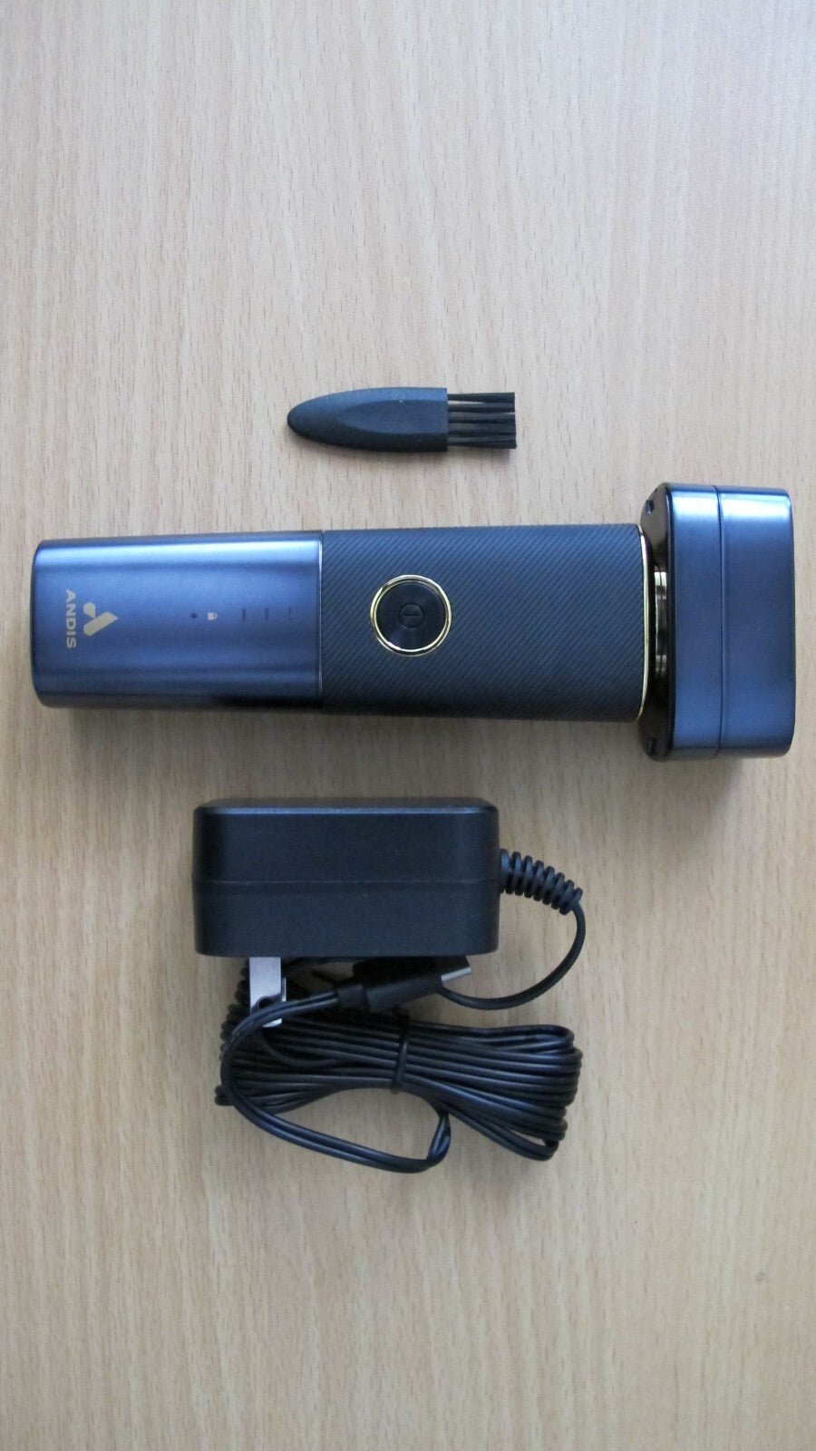 Andis 17300 Resurge Cordless Lithium Ion Shaver Precision Foil Wet/Dry Unused - MagsTag