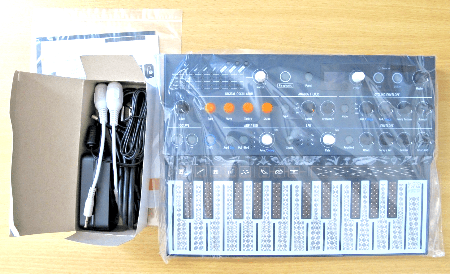 Arturia MicroFreak Hybrid Keyboard Synthesizer - 25 Keys Unused Open Box Mint - MagsTag
