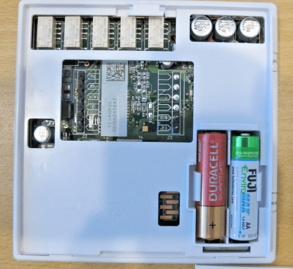 CARRIER Cor 7 - Day Programmable Wi - Fi Thermostat with Energy Reports TP - WEM01 - MagsTag