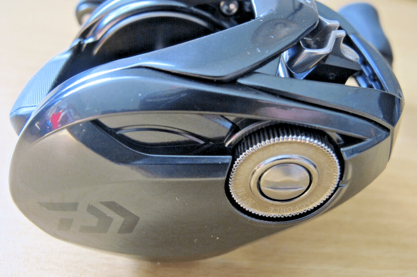 Daiwa TATULA 300 TTU300HSL Baitcast Reel LH Black Unused Open Box - MagsTag