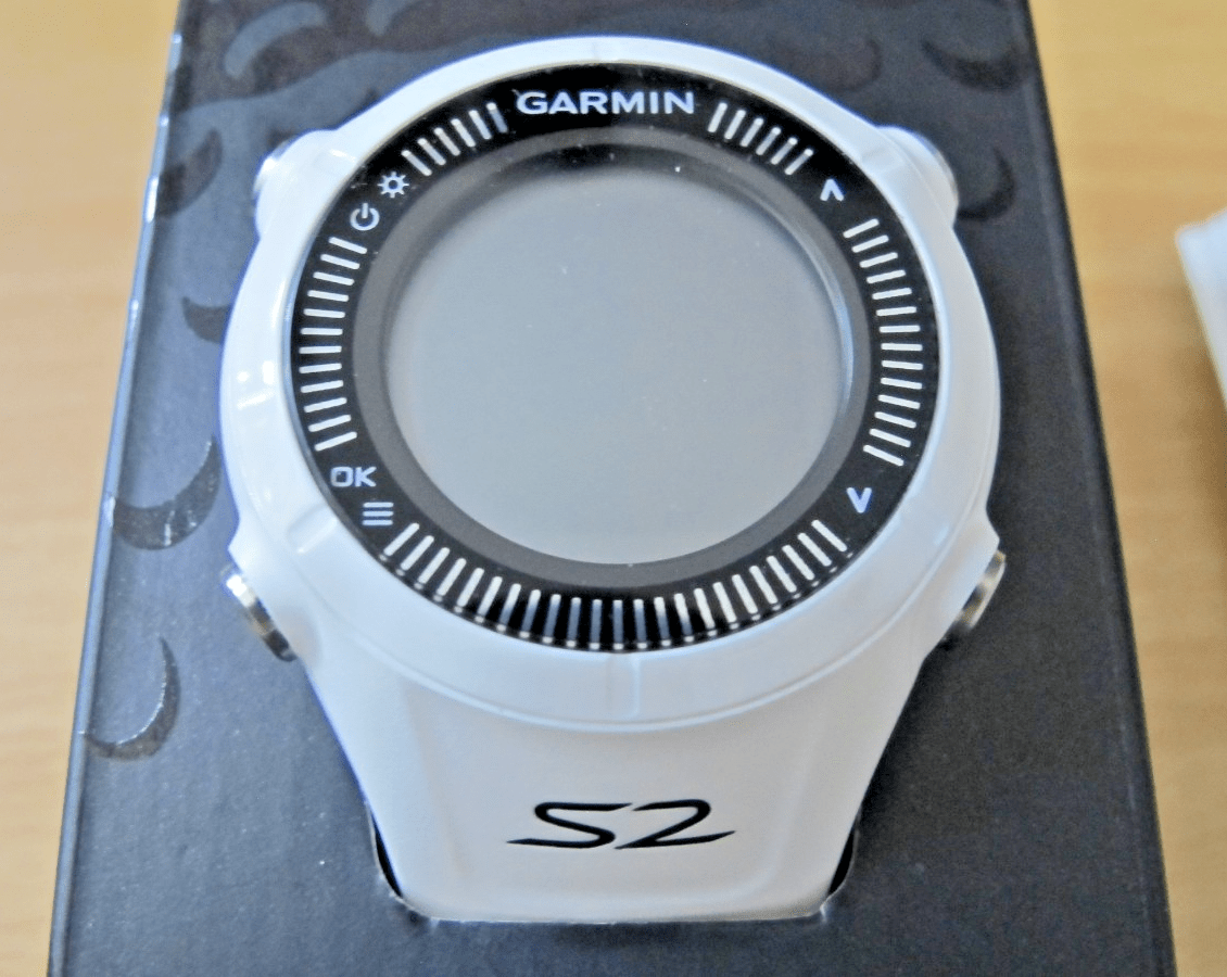 Garmin Approach S2 GPS golf watch Layup Dogleg Distances Shot Measurement - MagsTag