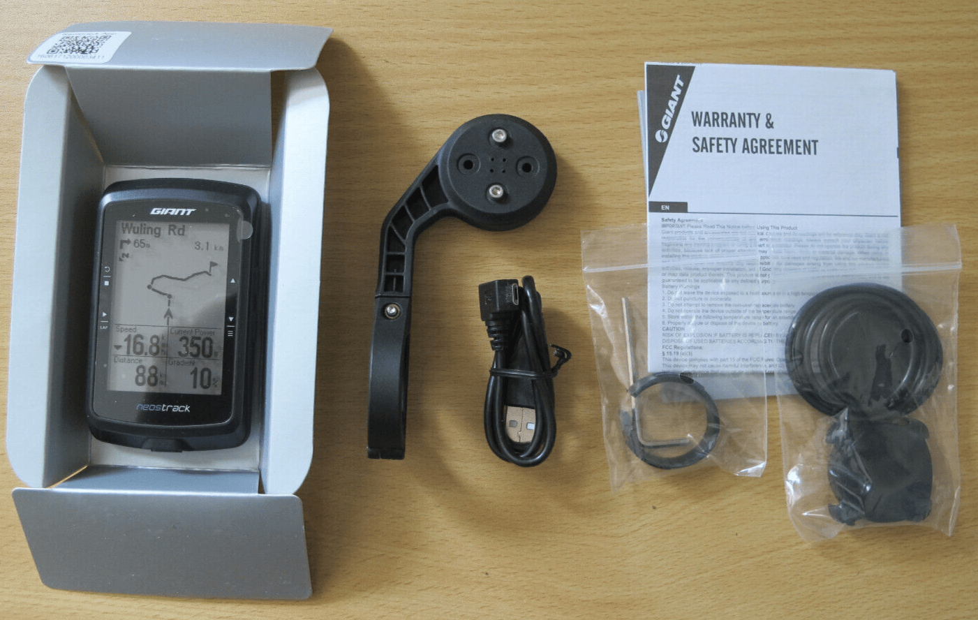GIANT Neostrack Cycling Bike GPS Computer Distance MPH Bluetooth - MagsTag