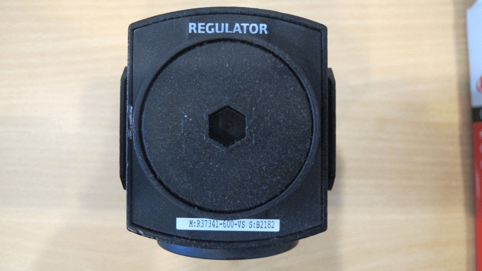 Ingersoll Rand ARO R37341 - 600 - VS Air Regulator 1/2" NPT Gauge 250 psi Max - MagsTag