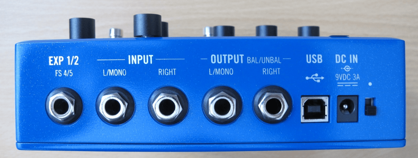 Line 6 HX Stomp Ltd Ed Lightning Blue Multi - Effects Pedal Lightning Blue Unused - MagsTag