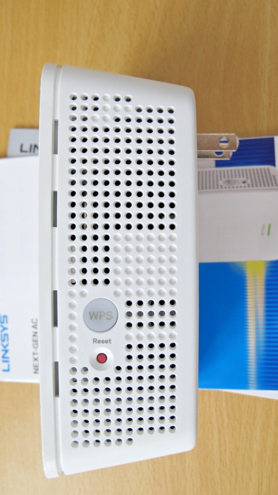 Linksys RE7000 v2 Max Stream AC1900 Gigabit Range Extender WiFi Booster Repeater - MagsTag