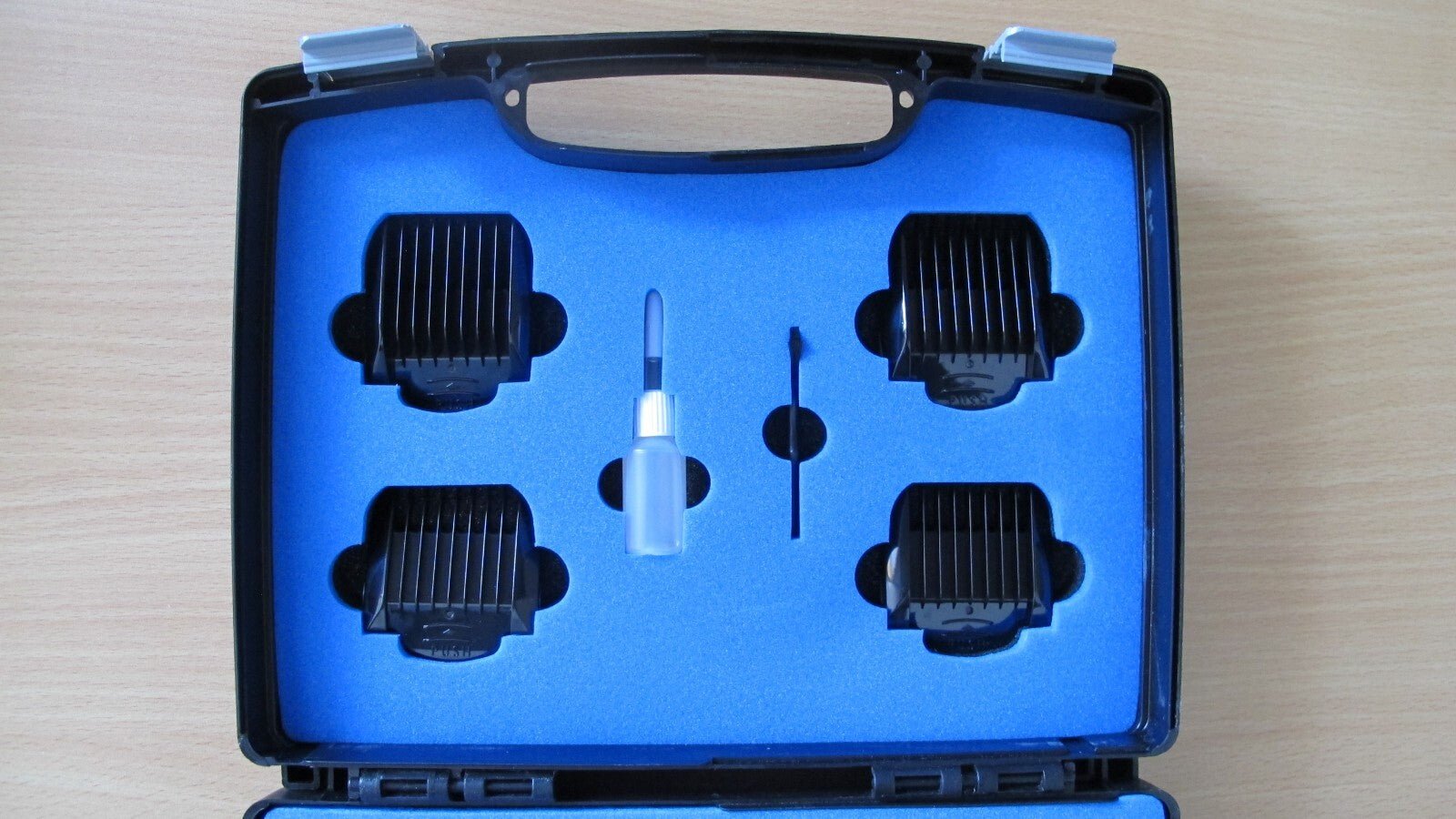 Liveryman Kare - Pro 50 Horse & Pet Clipper & Trimmer cordless Open Box - MagsTag