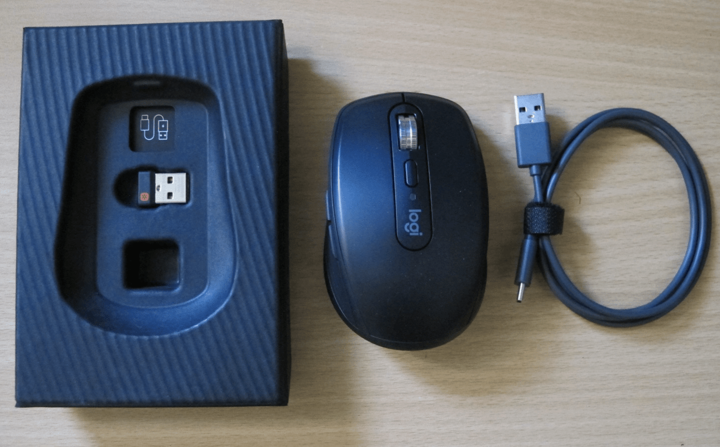 Logitech MX Anywhere 3 Wireless Bluetooth Fast Scrolling Mouse Graphite - MagsTag