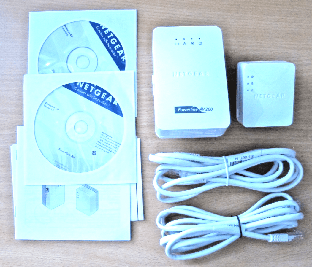 Netgear XAVNB2001 Powerline AV 200 Wireless - N Extender Kit - MagsTag
