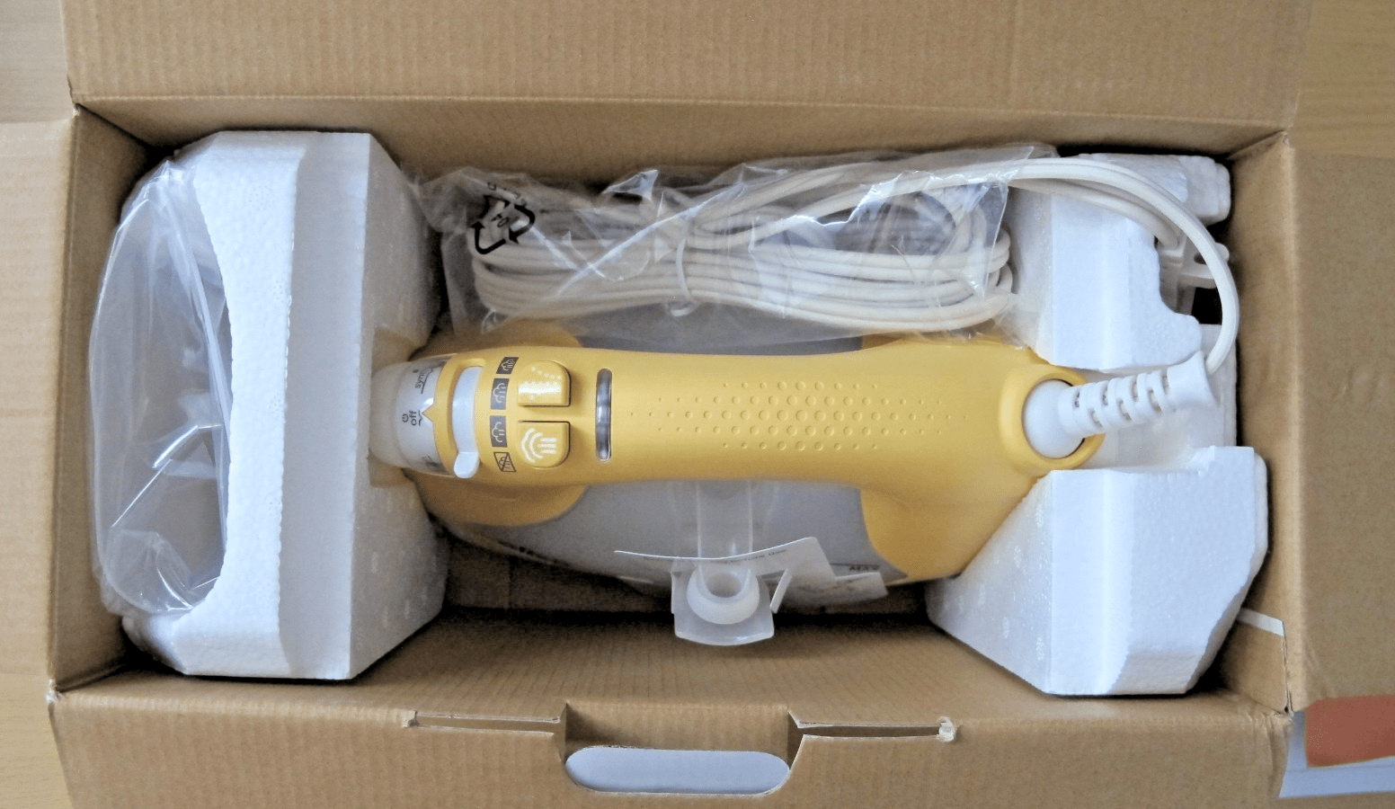 Oliso TG1600 Pro Plus 1800 Watt Auto Lift SmartIron 1800W iTouch Yellow Open - MagsTag