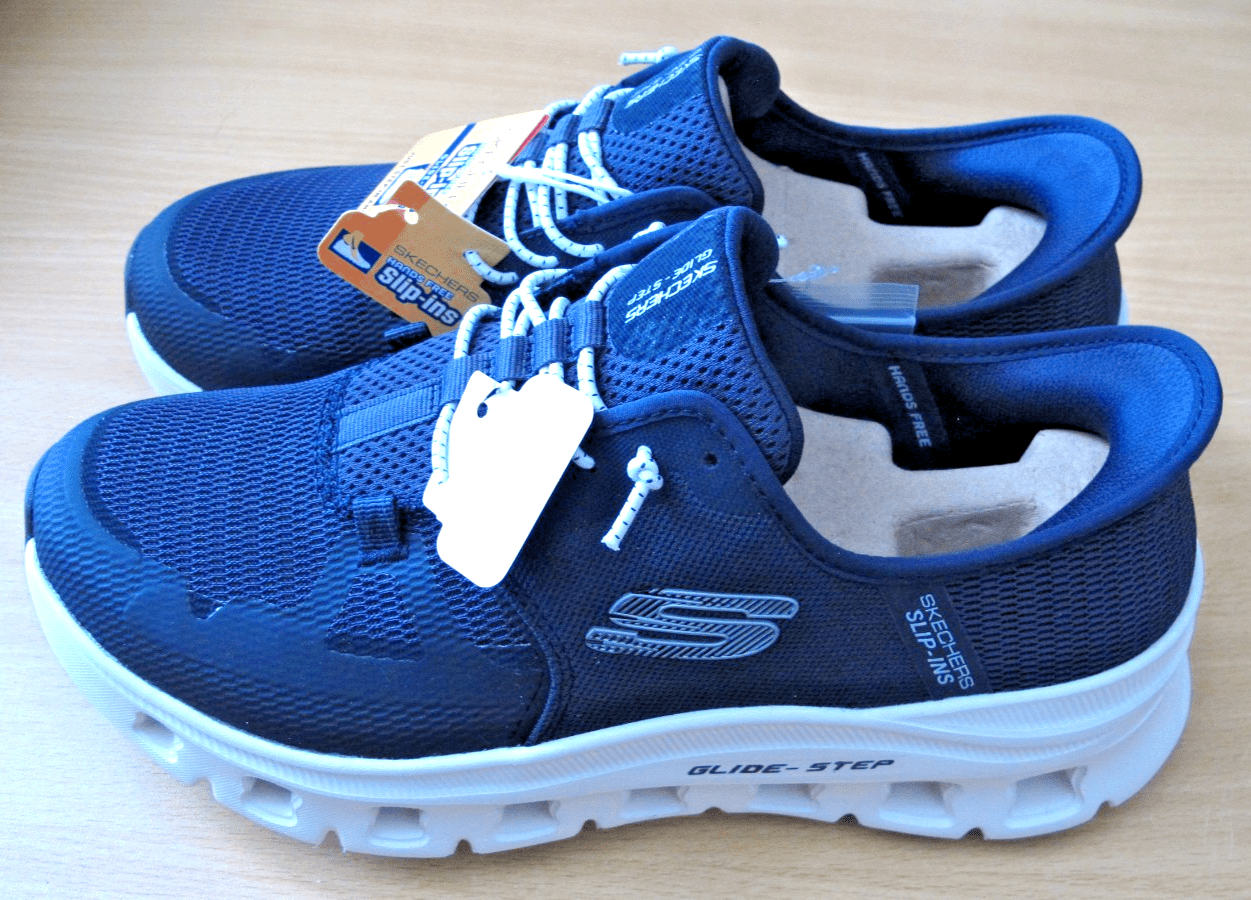 Skechers glide step wide fit hands free womens sneakers memory foam size 8 - MagsTag