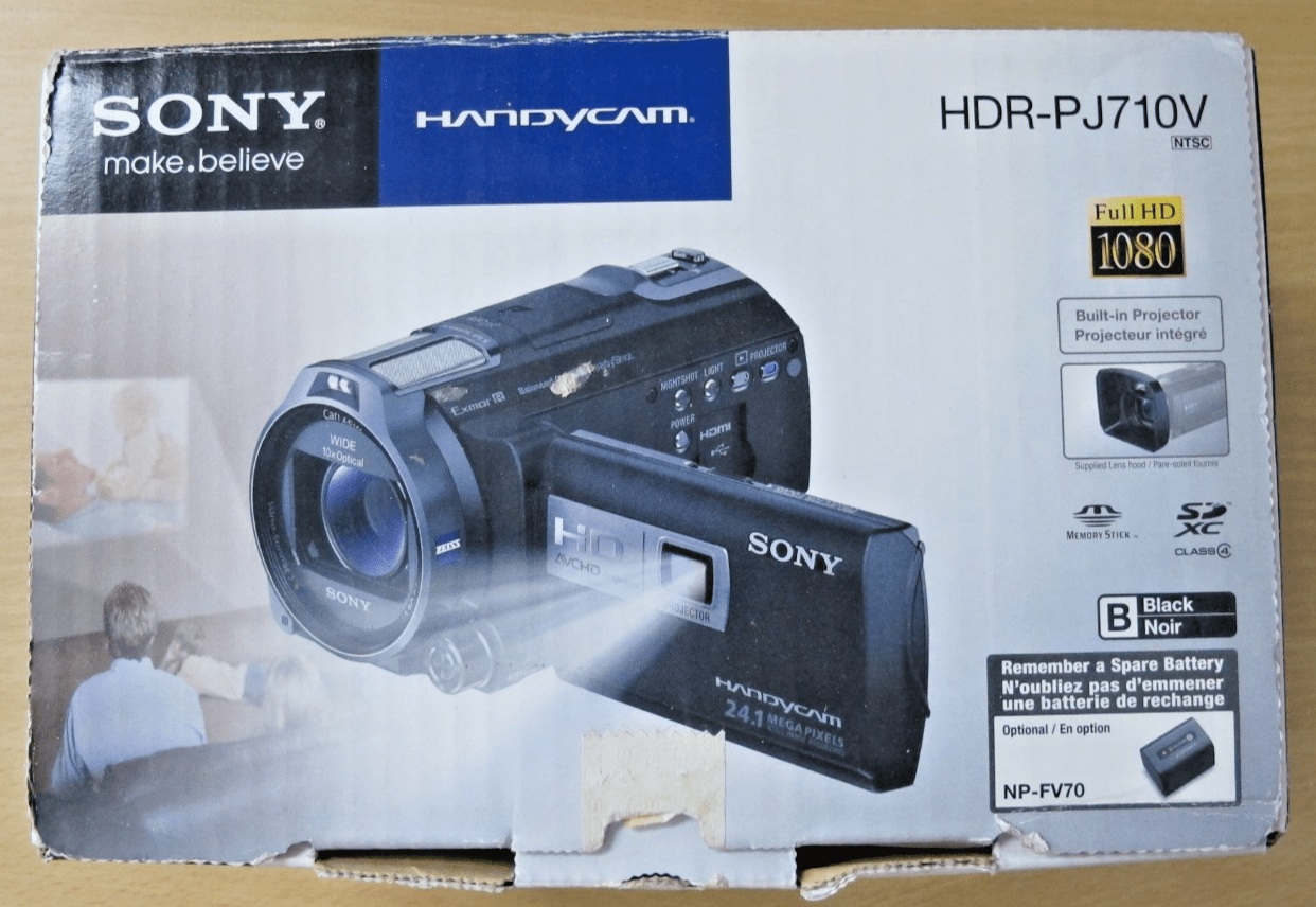 Sony HDR - PJ710V (32 GB) AVC Camcorder Full HD 1920×1080 video Built - in projector - MagsTag