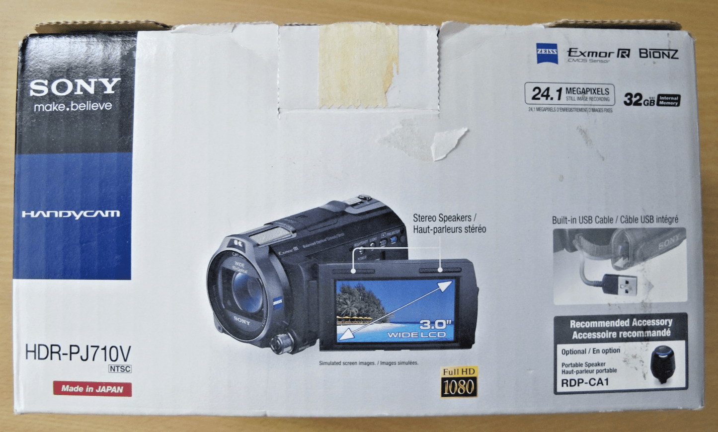 Sony HDR - PJ710V (32 GB) AVC Camcorder Full HD 1920×1080 video Built - in projector - MagsTag