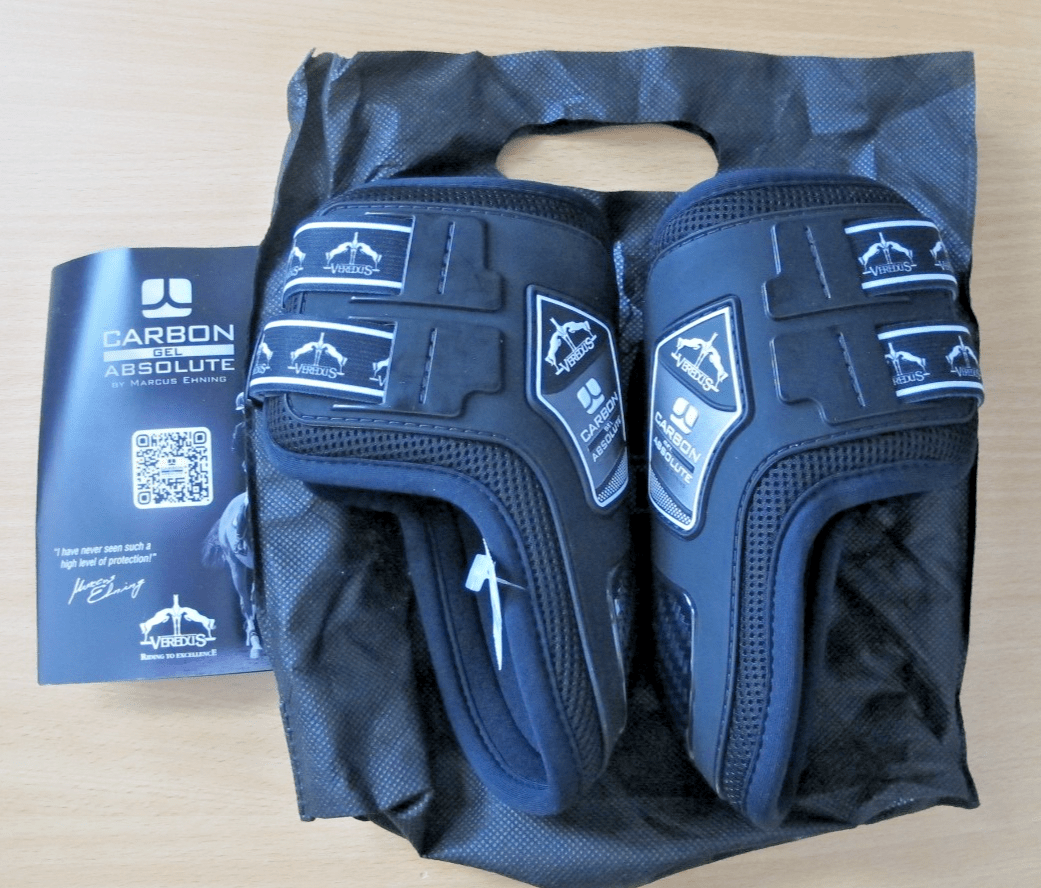 Veredus Carbon Gel Absolute Rear Large Black ankle protection horse boots - MagsTag