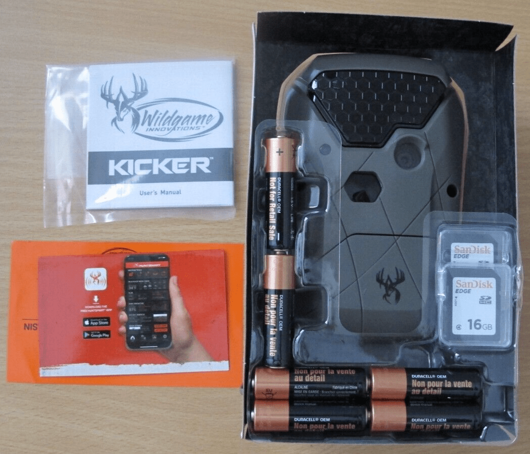 Wildgame Innovations Kicker Lightsout 18MP Trail Camera Combo 2x16GB SD 8xAA - MagsTag